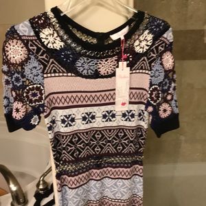 Trendy beautiful never worn Parker sweater dress